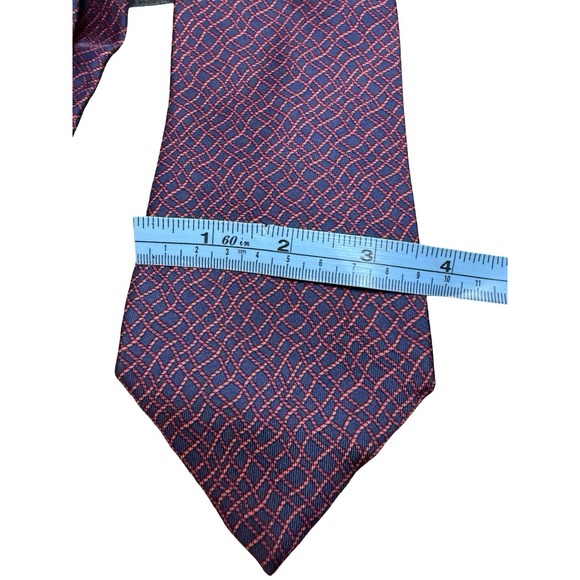GUCCI Tie Silk Red Navy Blue background Made in Italy - Picture 6 of 7